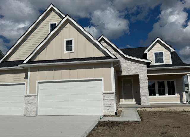 Property at 2719 NW Greenwood St, Ankeny, IA 50023, 4 beds, 3 baths
