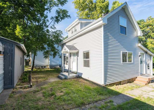 Property at 918 23rd Pl, Des Moines, IA 50312, 2 beds, 1 bath