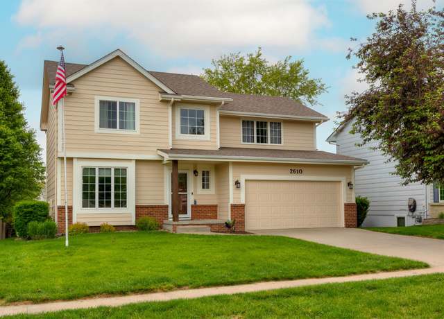 Property at 2610 NW 17th St, Ankeny, IA 50023, 4 beds, 2.5 baths