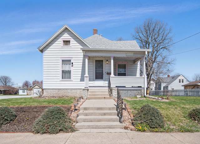 Property at 404 W Boston Ave, Indianola, IA 50125, 3 beds, 1 bath