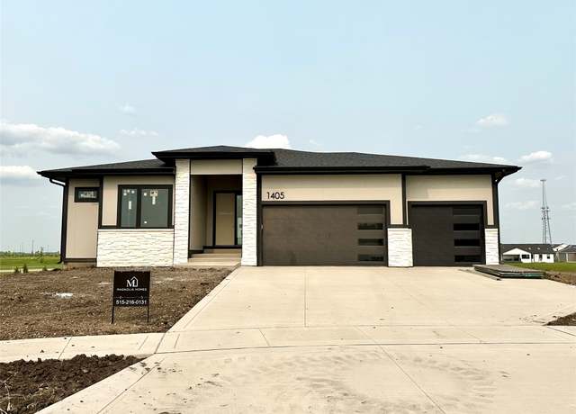 Property at 1405 NW Bull Run Ct, Waukee, IA 50263, 6 beds, 3.5 baths