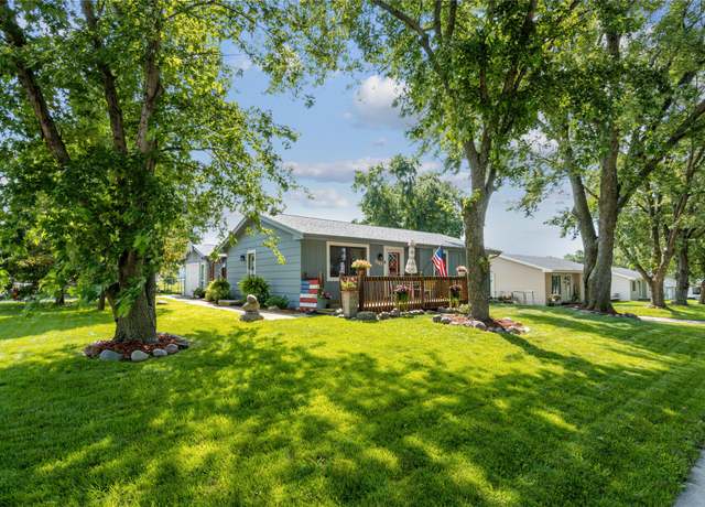 Property at 1118 Holly Dr, Norwalk, IA 50211, 3 beds, 1 bath