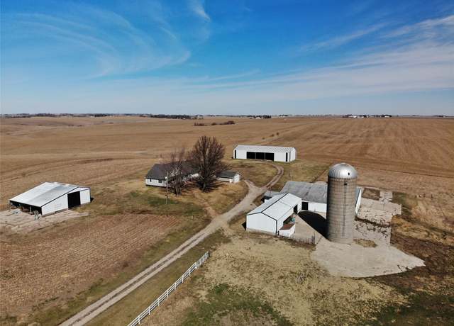 Property at 6966 S 112th Ave W, Monroe, IA 50170, 4 beds, 2 baths