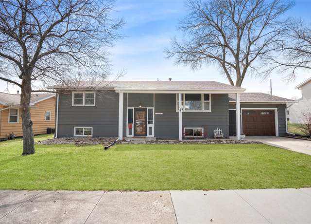 Property at 1208 Mary Ln, Webster City, IA 50595, 4 beds, 2 baths