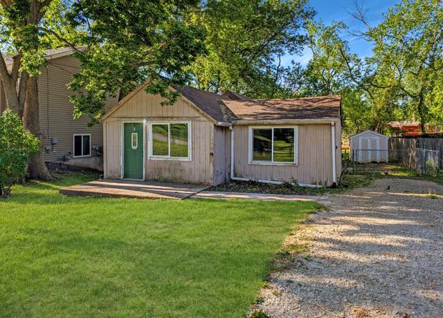 Property at 1228 Titus Ave, Des Moines, IA 50315, 2 beds, 1 bath