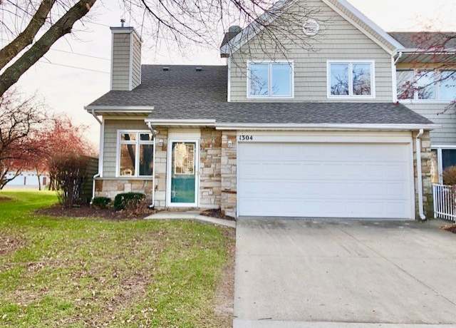 Property at 811 Burr Oaks Dr #1304, West Des Moines, IA 50266, 2 beds, 2.5 baths