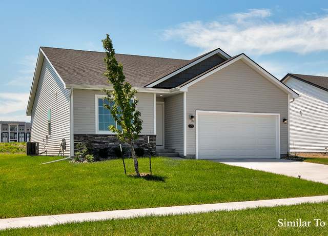 Property at 565 NW Compass Ave, Waukee, IA 50263, 4 beds, 3 baths