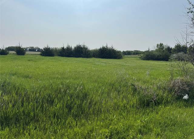 Property at 4622 Canfield Dr, Panora, IA 50216