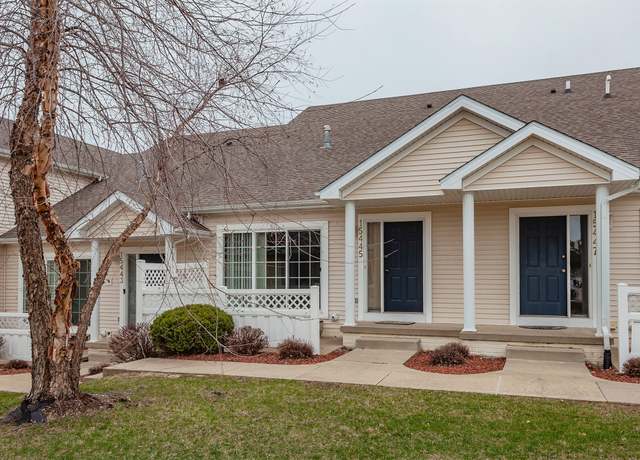 Property at 15445 Walnut Hills Dr, Urbandale, IA 50323, 2 beds, 2.5 baths