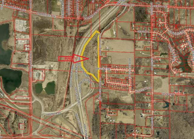 Property at 900 Block S Shadyview Dr, Pleasant Hill, IA 50327