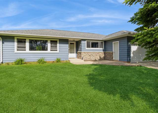 Property at 1531 Harding Ave, Ames, IA 50010, 4 beds, 2 baths