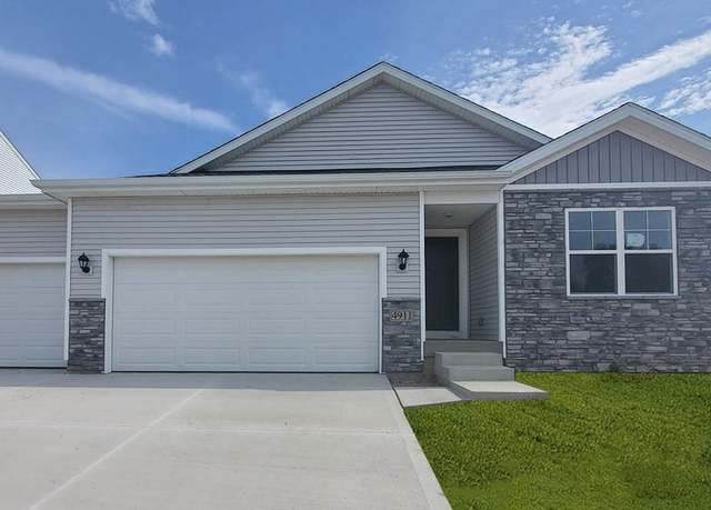 Property at 2527 E 47th St, Des Moines, IA 50317, 4 beds, 3 baths