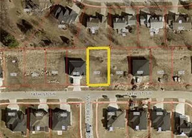 Property at 2205 14th St SW, Altoona, IA 50009