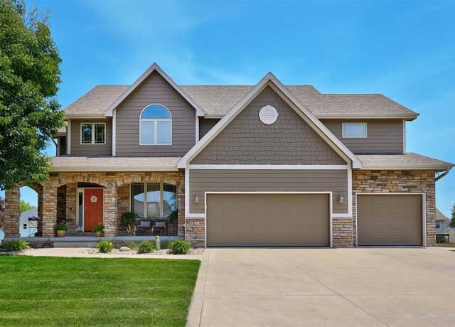 Property at 2815 147th St, Urbandale, IA 50323, 5 beds, 5.5 baths