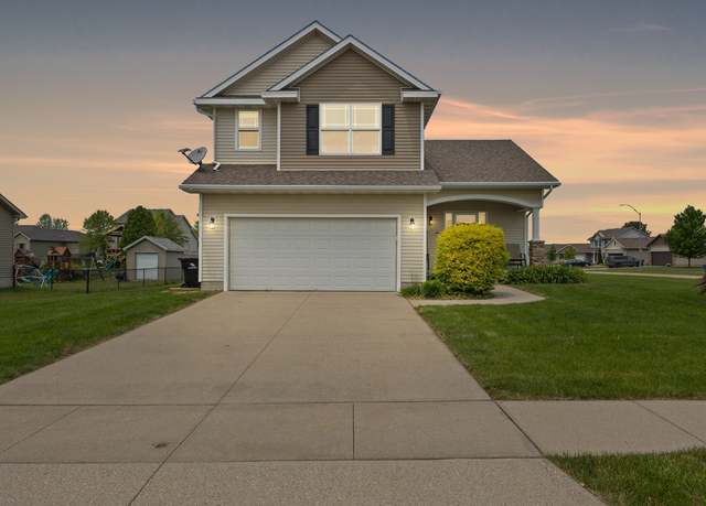 Property at 4906 NW 5th St, Ankeny, IA 50023, 3 beds, 2.5 baths