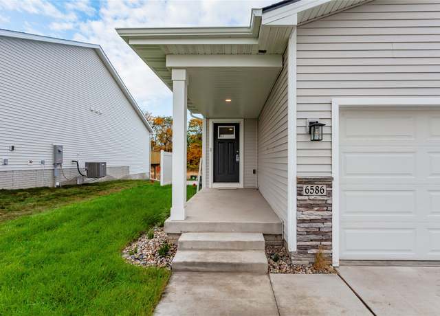 Property at 2717 13th St NE, Bondurant, IA 50035, 3 beds, 3 baths