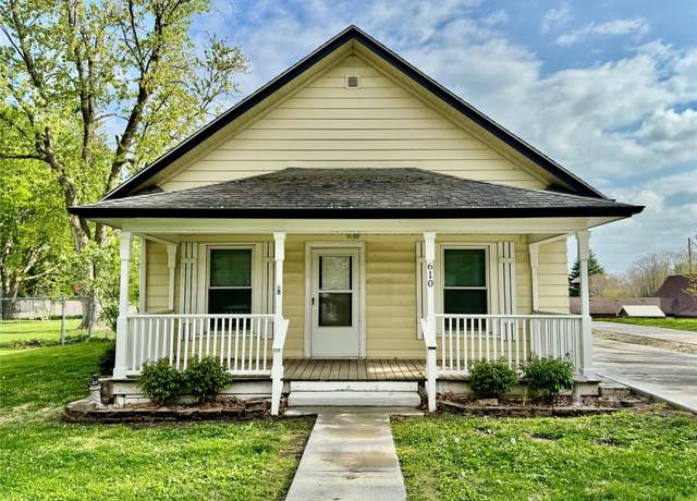 Property at 610 School St, Carlisle, IA 50047, 2 beds, 1 bath