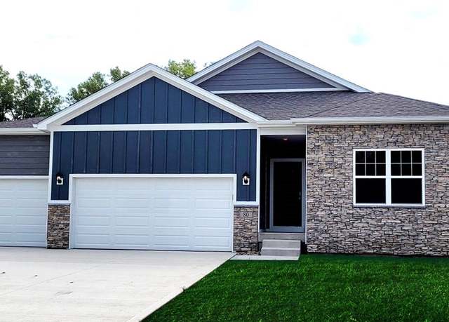 Property at 2414 Butler Dr, Adel, IA 50003, 4 beds, 3 baths