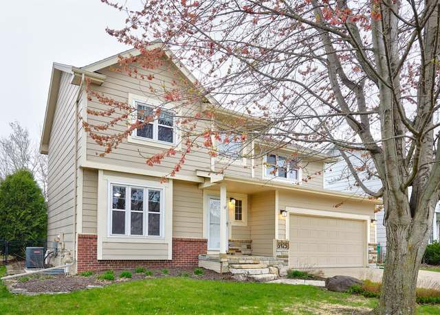 Property at 5425 NW 90th St, Johnston, IA 50131, 4 beds, 4 baths