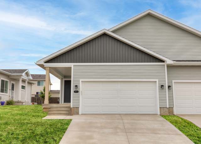 Property at 815 Linden St, Carlisle, IA 50047, 3 beds, 3 baths