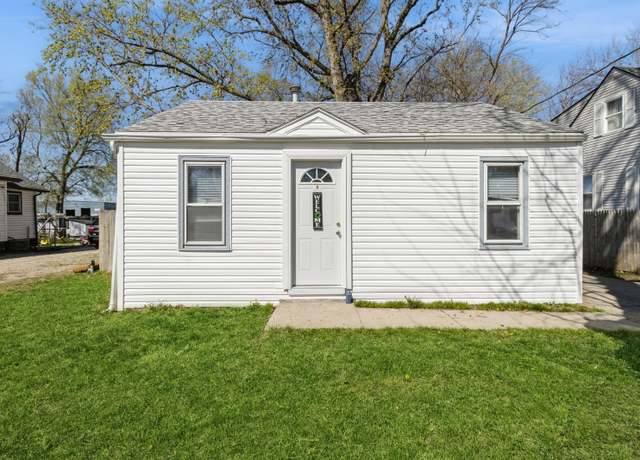 Property at 1918 E 21st St, Des Moines, IA 50317, 2 beds, 1 bath