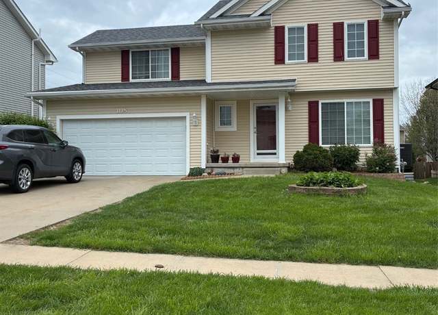 Property at 108 S 46th St, West Des Moines, IA 50265, 3 beds, 3.5 baths