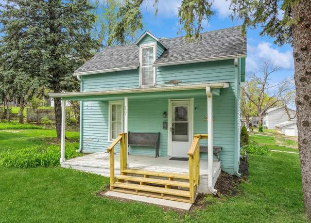 Property at 17 N Iowa St, Colfax, IA 50054, 2 beds, 1 bath
