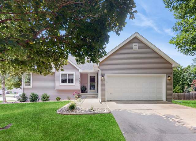 Property at 4855 Coachlight Dr, West Des Moines, IA 50265, 3 beds, 3 baths
