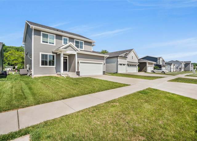 Property at 1641 S Redtail Ave, West Des Moines, IA 50265, 4 beds, 3.5 baths