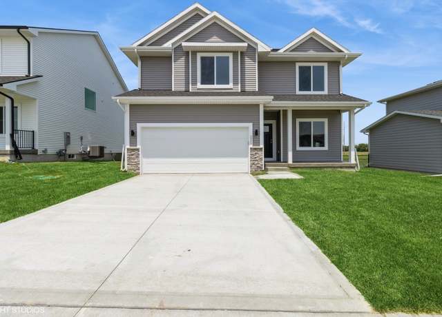 Property at 6806 SE 7th Ave, Pleasant Hill, IA 50327, 4 beds, 2.5 baths