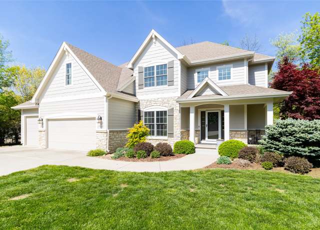 Property at 2013 Winding Creek Cir, Polk City, IA 50226, 5 beds, 3.5 baths