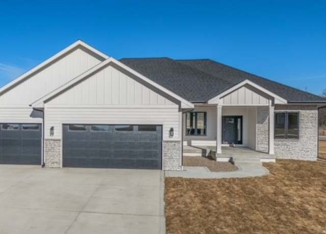 Property at 7128 Catalina Ct, Pleasant Hill, IA 50327, 5 beds, 3 baths