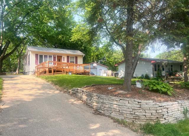 Property at 1524 E Virginia Ave, Des Moines, IA 50320, 2 beds, 2 baths