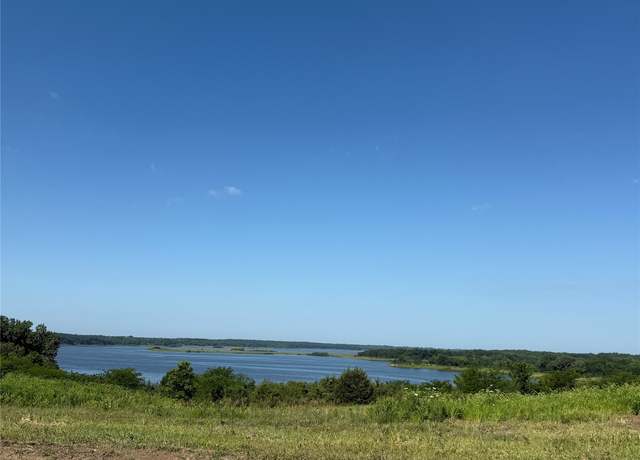 Property at 336 Lake Dr, Melrose, IA 52569