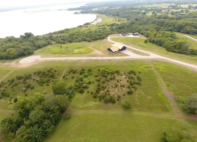 Property at 336 Lake Dr, Melrose, IA 52569