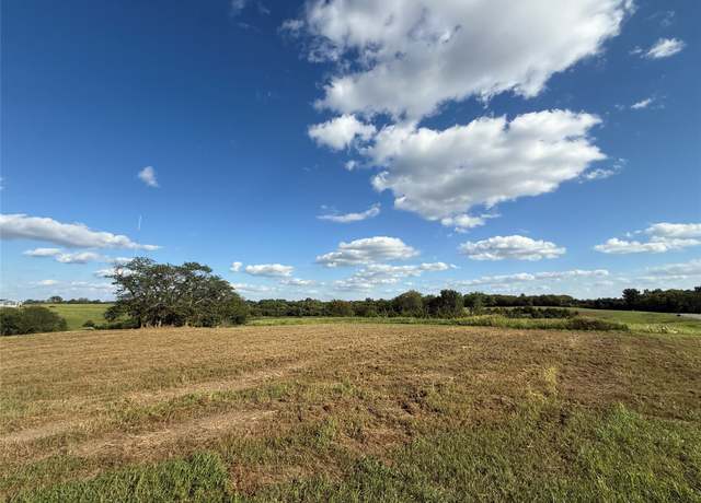 Property at 336 Lake Dr, Melrose, IA 52569