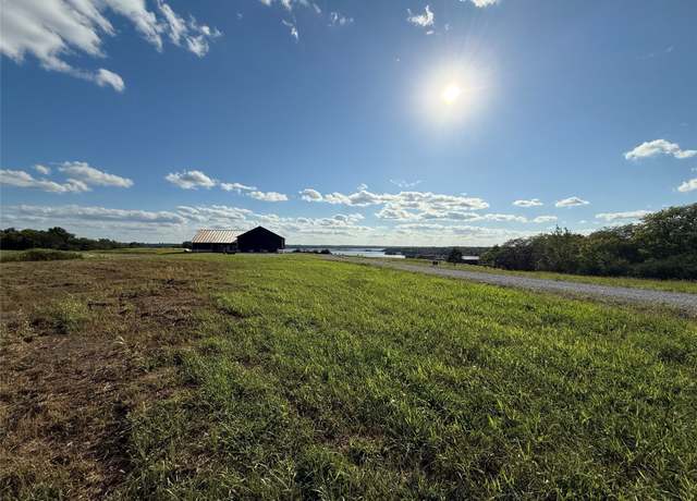 Property at 254 Lake Dr, Melrose, IA 52569