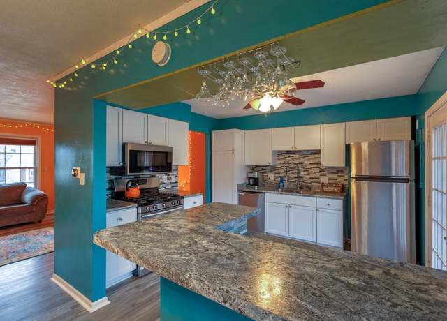 Property at 310 E Emma Ave, Des Moines, IA 50315, 4 beds, 2 baths