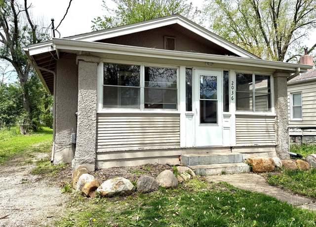 Property at 2036 Capitol Ave, Des Moines, IA 50317, 2 beds, 1 bath