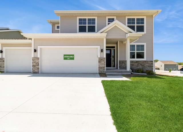 Property at 2536 E 50th Ct, Des Moines, IA 50317, 4 beds, 2.5 baths