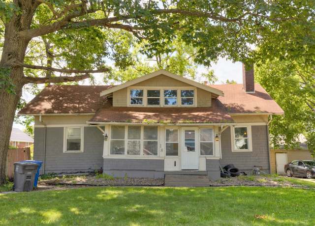 Property at 1118 Euclid Ave, Des Moines, IA 50313, 3 beds, 2 baths