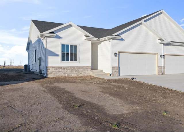 Property at 4514 NW 17th St, Ankeny, IA 50023, 4 beds, 3 baths
