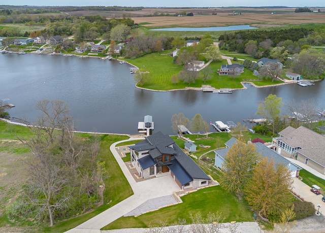 Property at 4601 Panorama Dr, Panora, IA 50216, 5 beds, 3.5 baths