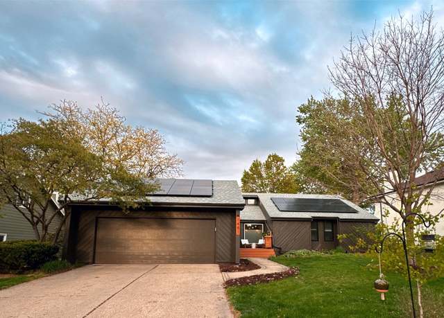 Property at 1481 NW 102nd St, Clive, IA 50325, 3 beds, 3 baths