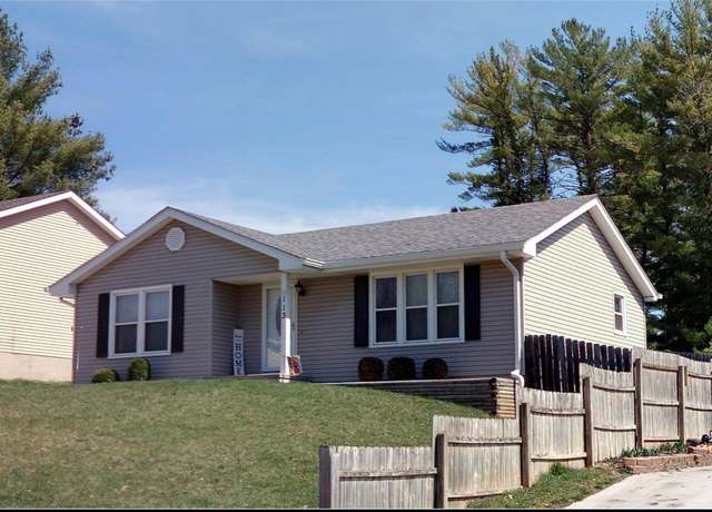 Property at 113 E 36th St, Des Moines, IA 50317, 3 beds, 1 bath