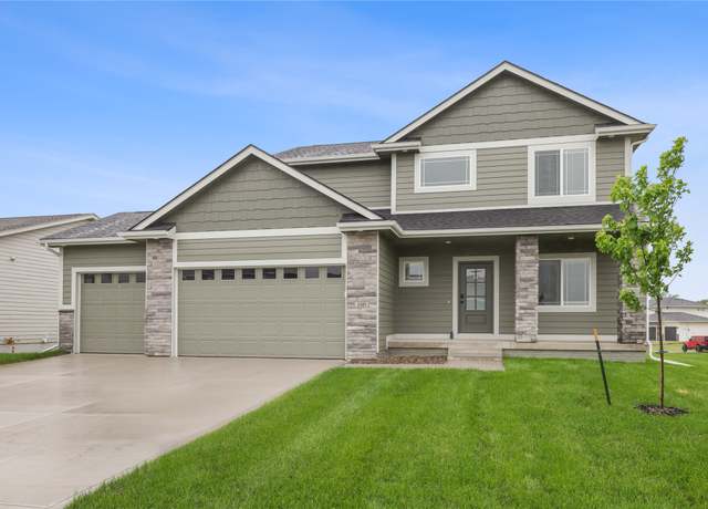 Property at 160 NW Hidden Knl, Waukee, IA 50263, 4 beds, 2.5 baths