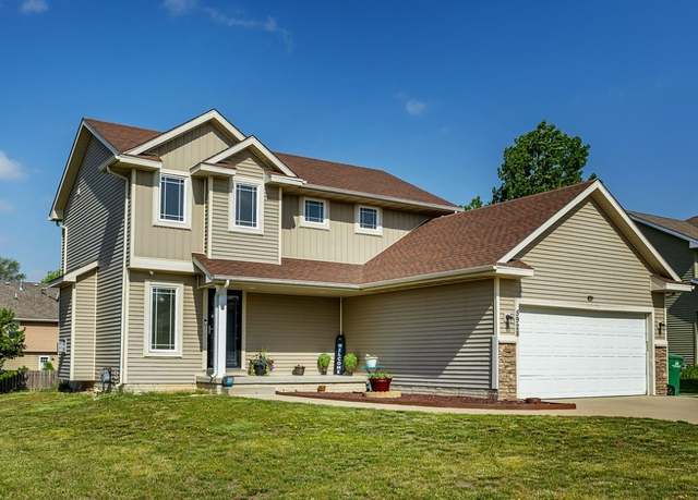 Property at 5928 NW 50th St, Johnston, IA 50131, 3 beds, 2.5 baths