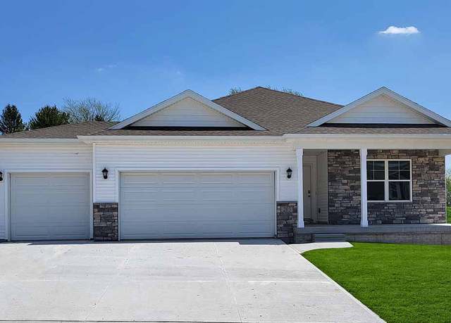 Property at 1210 33rd St SE, Altoona, IA 50009, 4 beds, 3.5 baths
