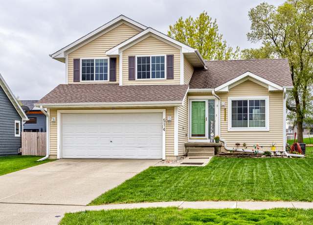 Property at 514 E 5th St, Huxley, IA 50124, 4 beds, 2.5 baths