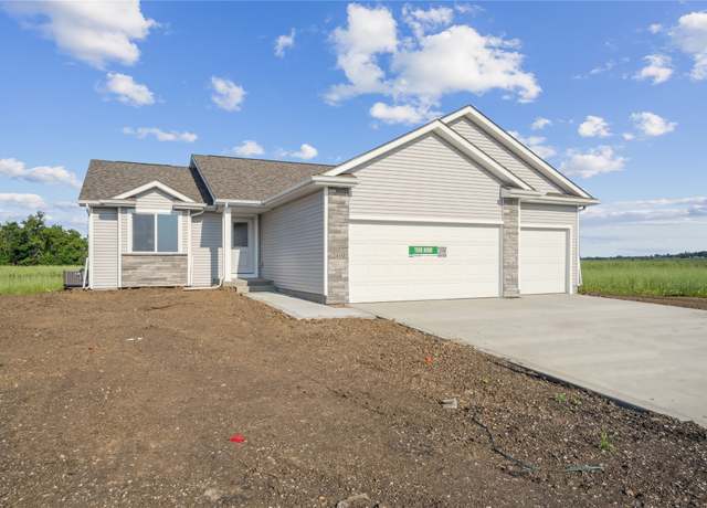 Property at 2410 Spruce St, Granger, IA 50109, 3 beds, 2 baths
